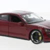 Porsche Taycan Turbo S, dunkelrot, 1:24, Welly