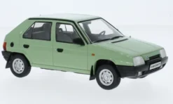 Skoda Favorit, hellgrün, 1987, 1:24, WhiteBox