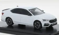 Skoda Octavia IV RS, weiss, 2020, 1:43, Abrex