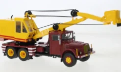 Tatra 111 D030 A, rot/gelb, 1958, 1:43, IXO