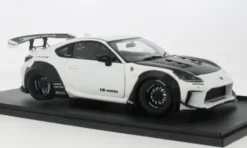Toyota GR86 LBWK Body Kit, weiss/schwarz, 1:18, Solido