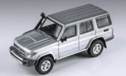 Toyota Land Cruiser 76, silber, 1:64, Para64