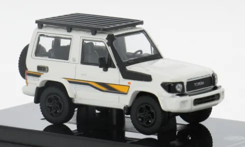 Toyota Land Cruiser 71, weiss/Dekor, 2022, 1:64, Para64