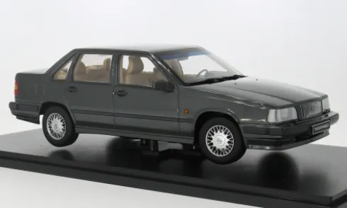 Volvo 850, dunkelgrau, 1993, 1:18, Triple 9 Collection