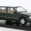 Volvo 960, dunkelgrün, 1996, 1:18, Triple 9 Collection