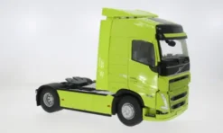 Volvo FH Globetrotter XL, grün, 1:24, Solido