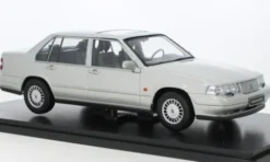 Volvo 960, silber, 1996, 1:18, Triple 9 Collection
